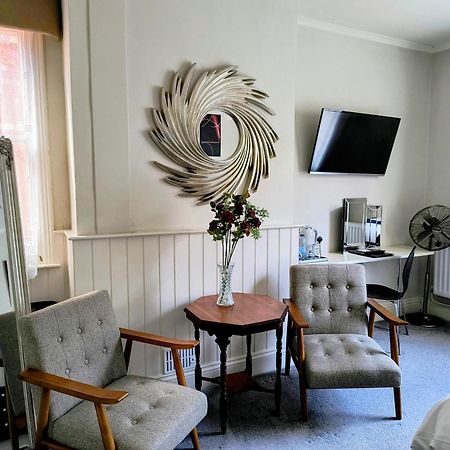 Bed and Breakfast The Claremont à Woodhall Spa Extérieur photo